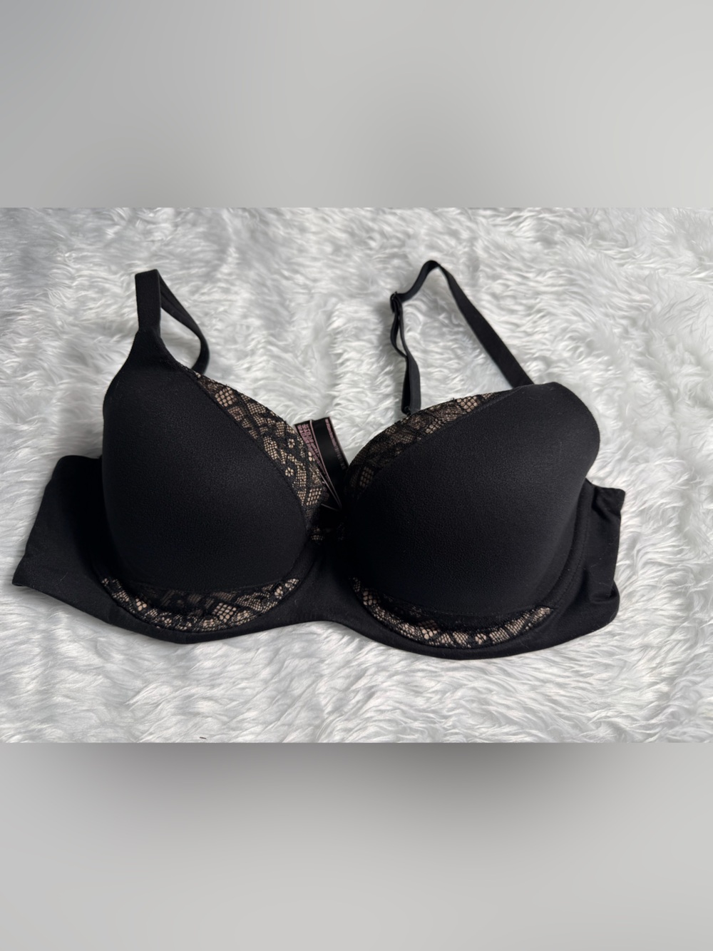 Victoria's Secret Black Lace-Trim T-Shirt Bra